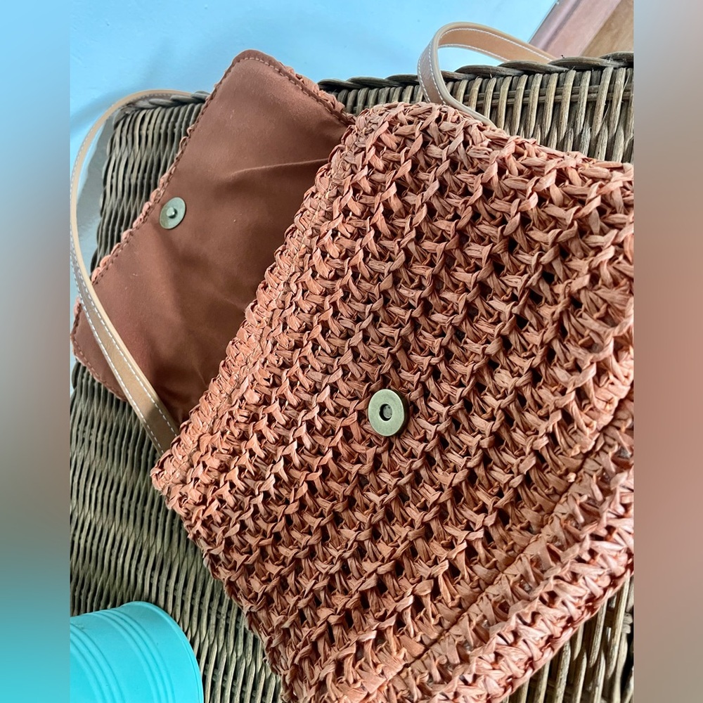 Universal Thread Straw Terra Cotta Crossbody Bag - image 4